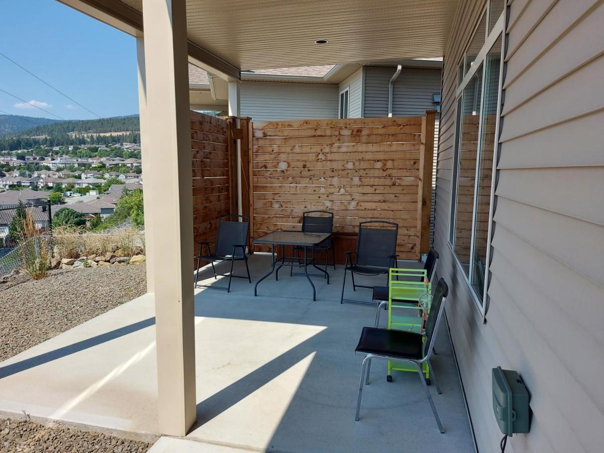 Peaceful And Spacious Lake View West Kelowna Εξωτερικό φωτογραφία