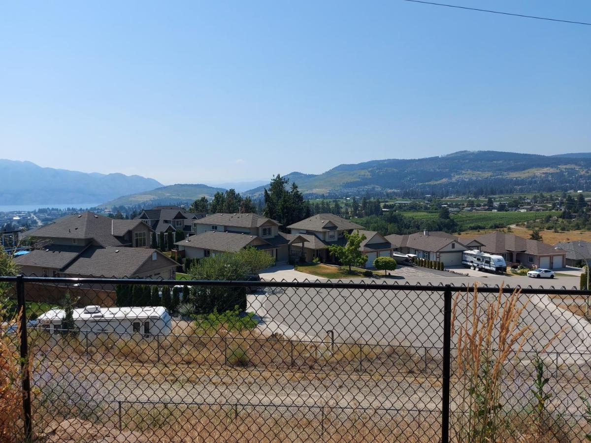 Peaceful And Spacious Lake View West Kelowna Εξωτερικό φωτογραφία