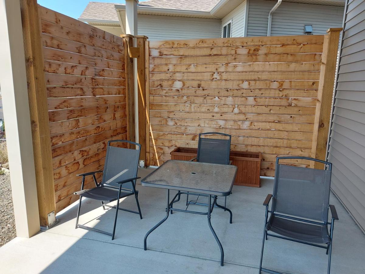 Peaceful And Spacious Lake View West Kelowna Εξωτερικό φωτογραφία